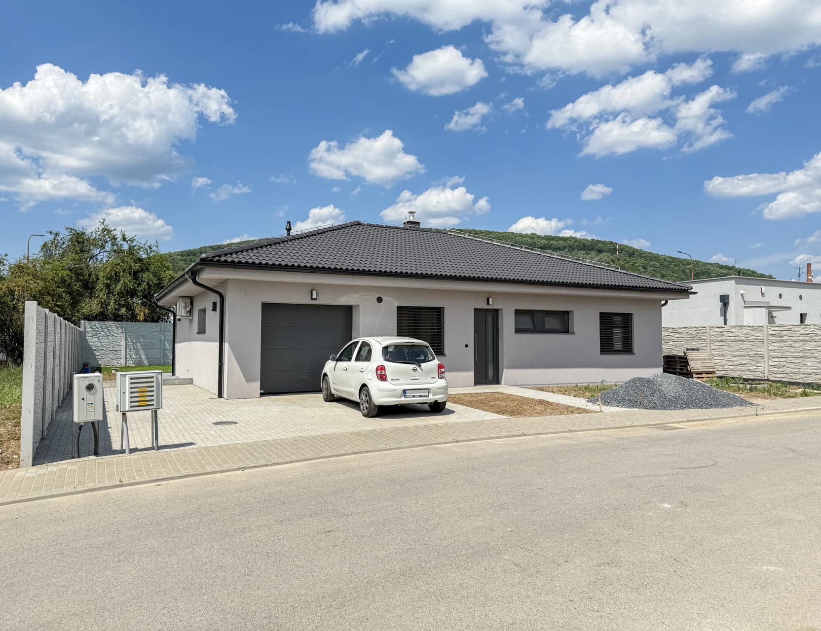 Rodinný  dom pri AOZ