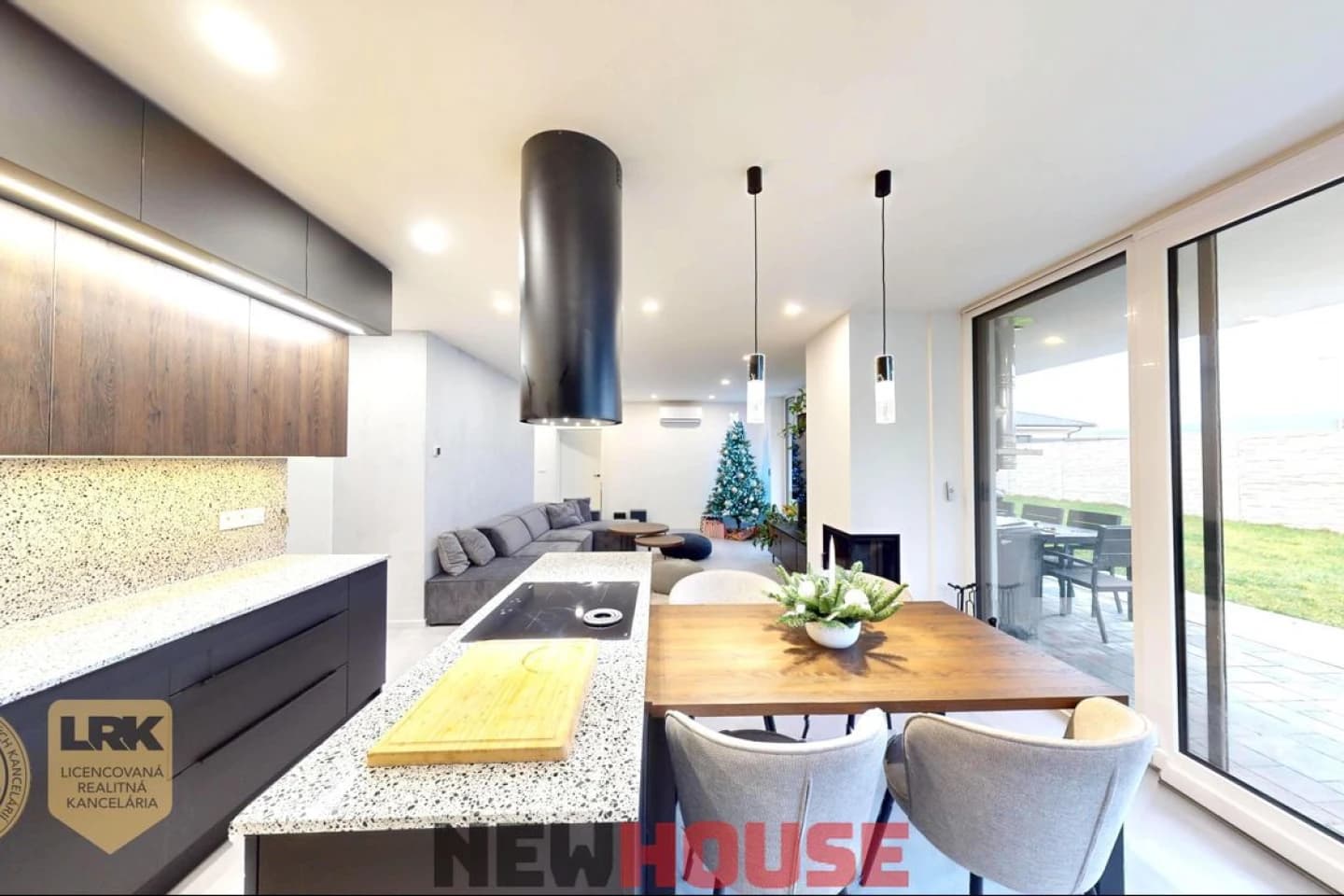 Na predaj 4 izbový nízkoenergetický bungalov s veľkým pozemkom v Trenčianskej Turnej