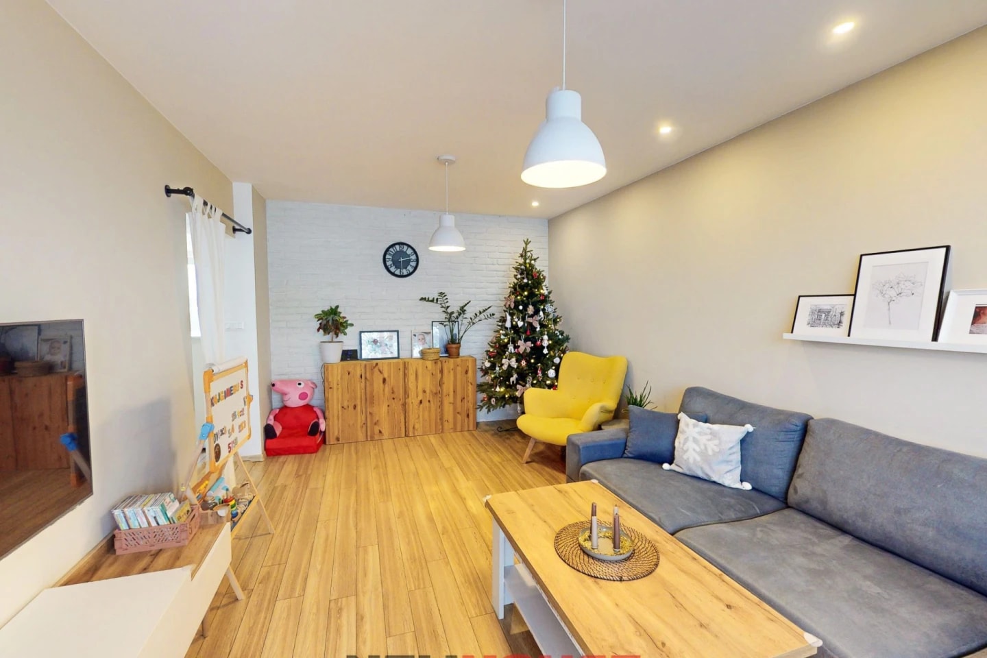 Kompletne zariadený a zrekonštruovaný 3i byt s dvomi pivnicami - Pred poľom, Trenčín