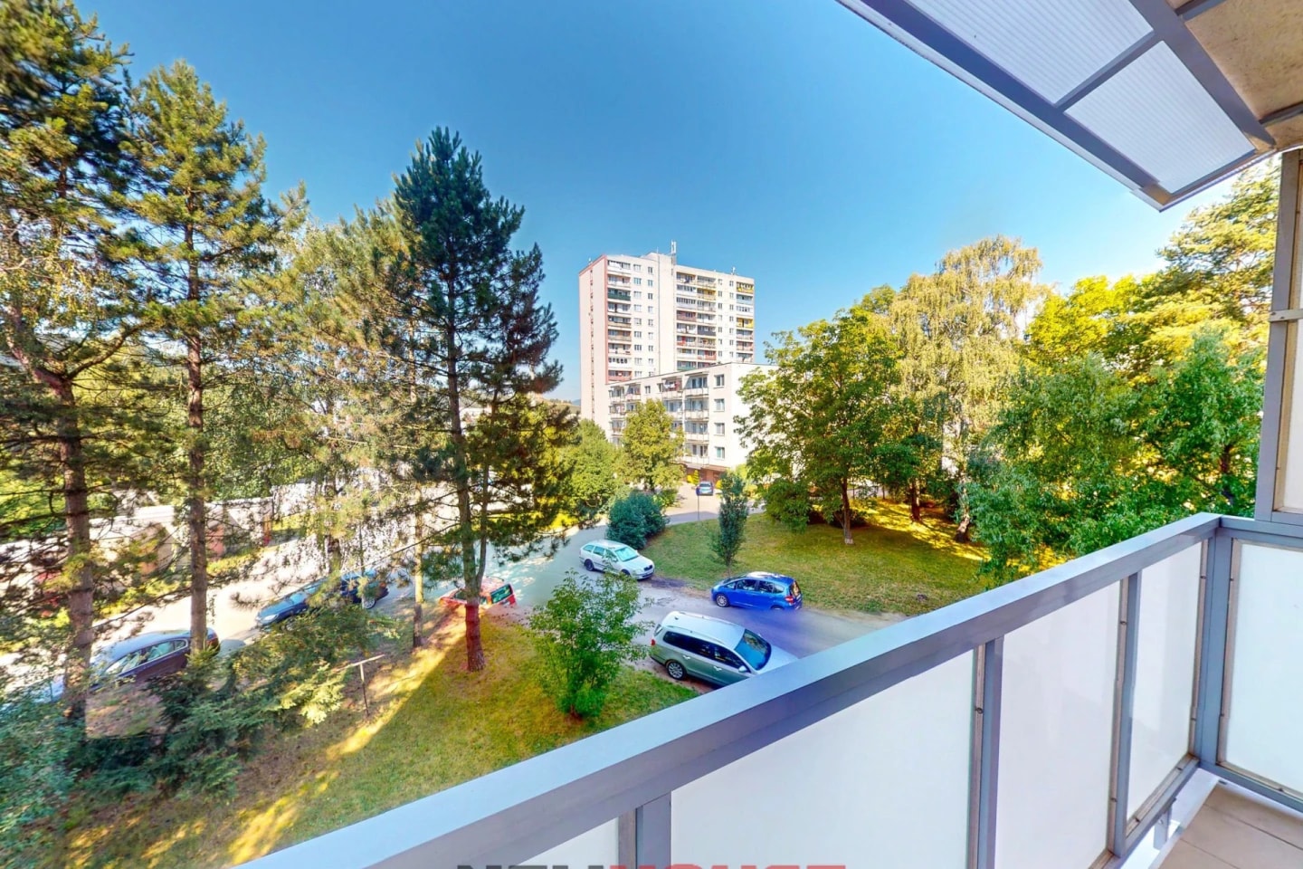 Priestranný 3-izbový byt 78 m² s balkónom a možnosťou kúpy garáže | Trenčín – Pred poľom